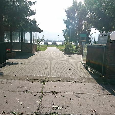 Houseboat Arka 1 - Domki Na Wodzie, Rower Wodny, Wifi, Parking Mielno (Koszalin) Exterior foto